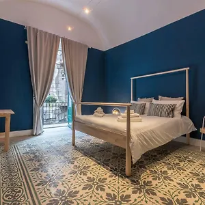 Apartment Qasr Beautiful In, Palermo